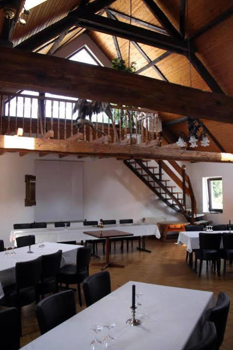 Hotel Schwarzer Adler Moers Esterno foto